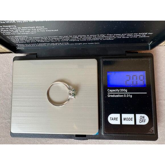 NEW 1ct Aquamarine Moissanite in AU750 -sz.8.25 - Picture 6 of 9